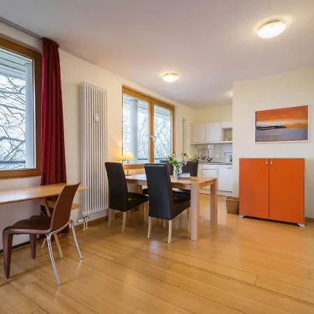Kaiservillen - Mit 1 Schlafzimmer Und Balkon D232 *