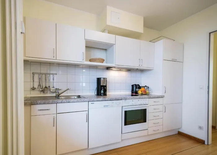 Kaiservillen - Mit 1 Schlafzimmer Und Balkon D232 شقة